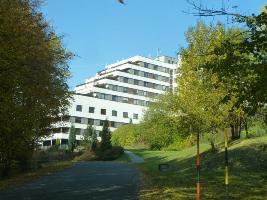 bP2440799-b